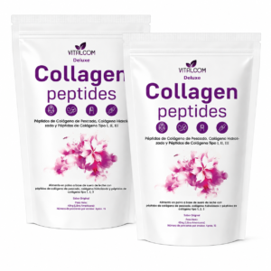 Deluxe Collagen Peptides Vitalcom 454g es un suplemento alimenticio en polvo con péptidos de colágeno hidrolizado tipo I, II y III, colágeno marino, vitaminas y minerales. Su fórmula de alta biodisponibilidad ayuda a complementar la alimentación diaria y aporta nutrientes esenciales como vitamina C, magnesio, zinc y complejo B. Presentación premium resellable de 454 g, sabor original. Registro INVIMA RSA-0031262-2024. Producto elaborado en Colombia.